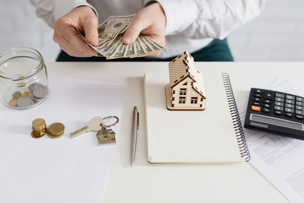 Pros & Cons of Refinancing Your Home Mortgage Loan